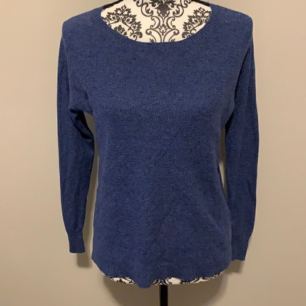 American Eagle Woman’s Long Sleeve Sweater Sz XS